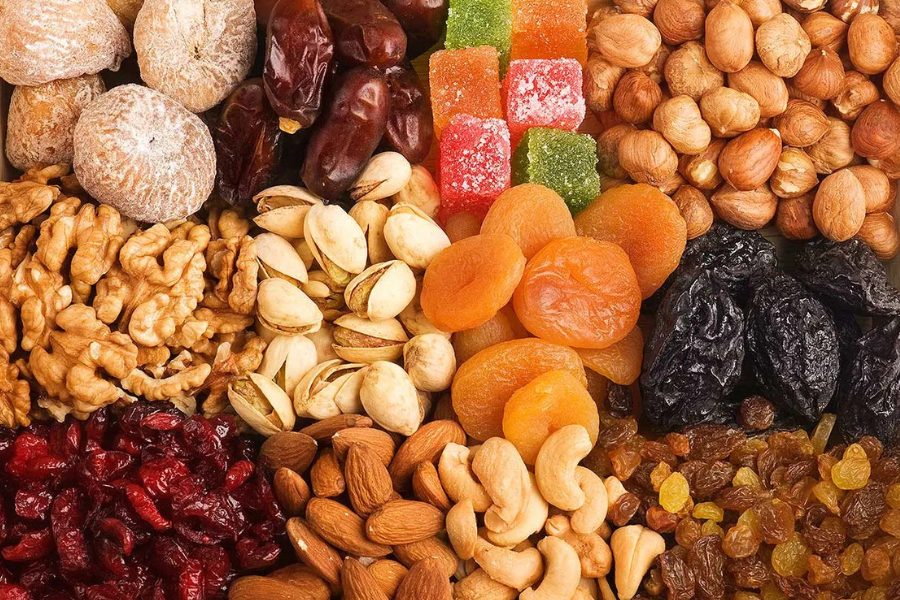 Buah kering kebiasaannya mengandungi gula tambahan.