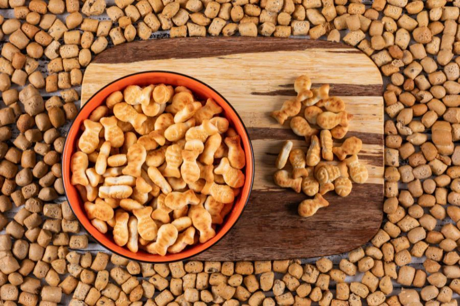 Penggunaan biskut ikan dalam tiramisu agak unik rasanya walaupun agak sedikit masin.