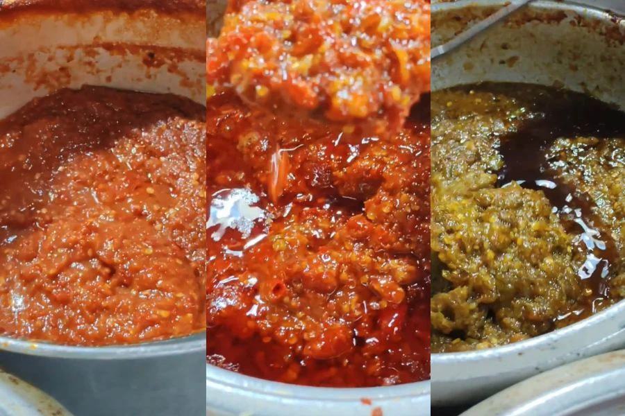 Tiga pilihan sambal istimewa iaitu sambal merah, sambal penyet dan sambal hijau.