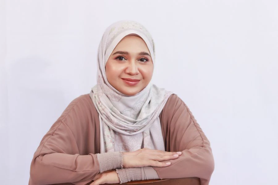 Hidayah berkongsi, dia sendiri mengambil masa sehingga empat tahun sebelum memperoleh pendapatan tetap sebagai seorang 'content creator'.