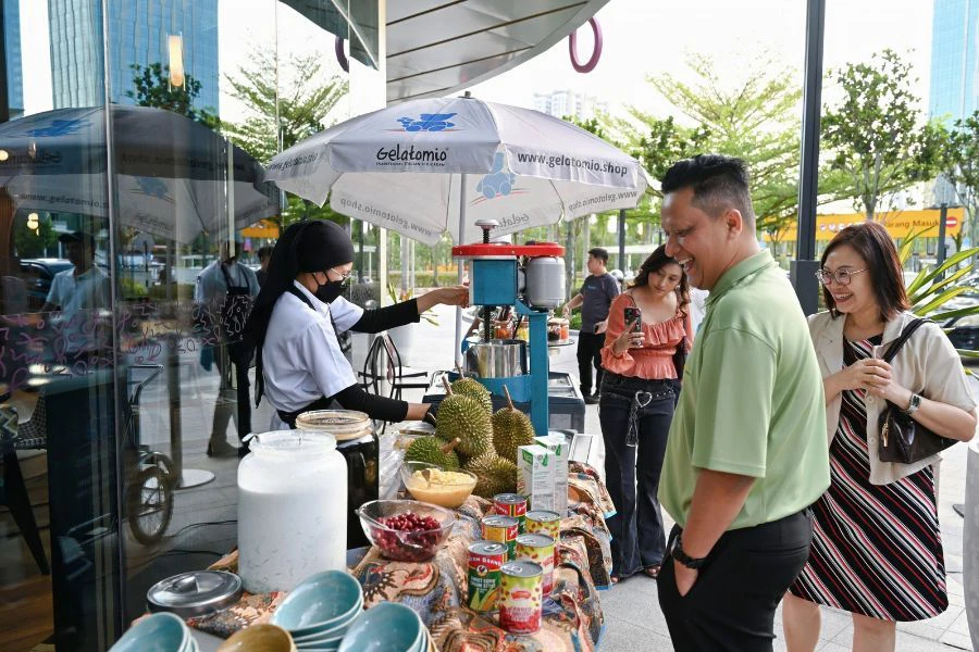 Gabungan lemak manis durian dan kelazatan cendol menyegarkan sudah pasti memikat selera pencinta pencuci mulut.