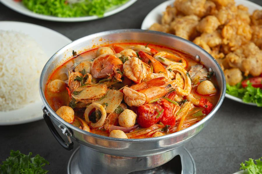 Diggalakan untuk panaskan lauk terlebih dahulu sebelum makan.