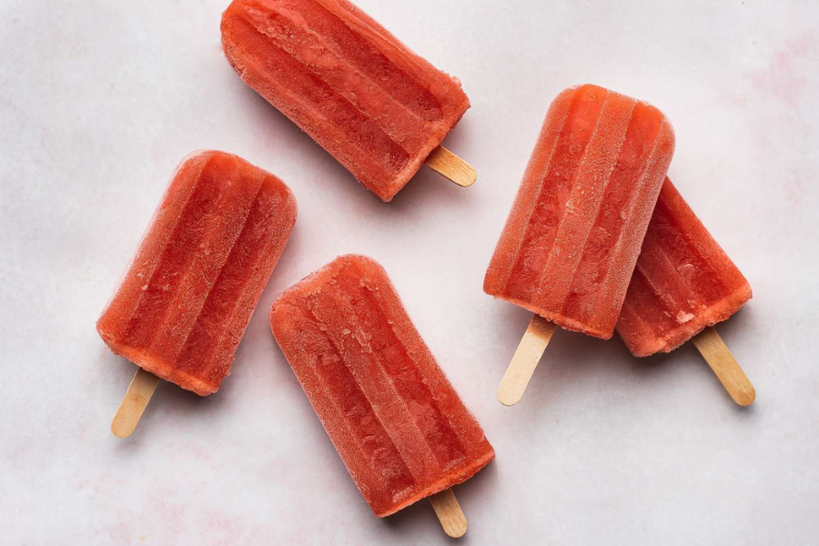 Popsicle atau aiskrim batang dicipta secara tidak sengaja oleh seorang kanak-kanak bernama Frank Epperson.