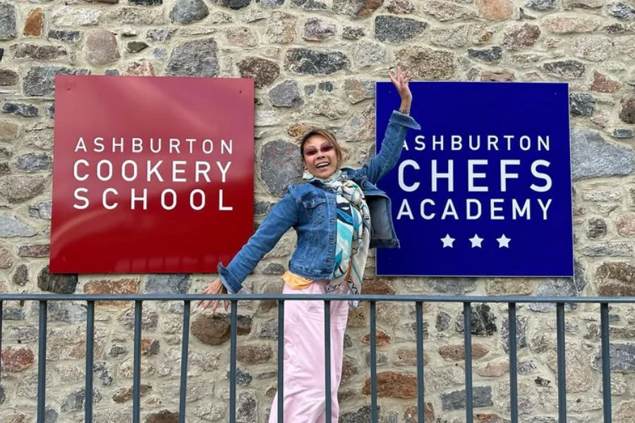 Kursus kulinari profesional jangka pendek disertai di Ashburton Chefs Academy di Devon, United Kingdom memberikan inspirasi dan keberanian.