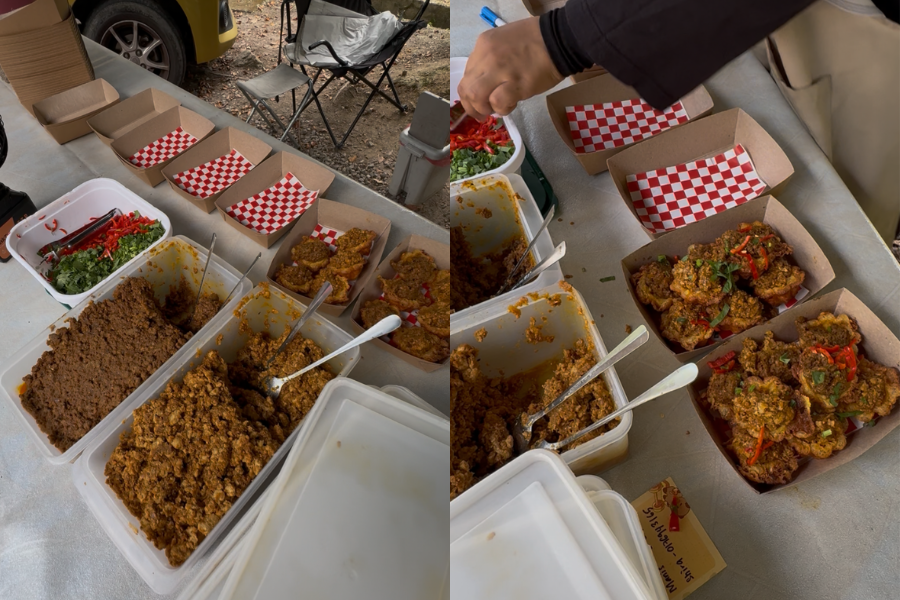 Topping daging dan ayam dimasak dengan rempah kari cukup membangkitkan selera.