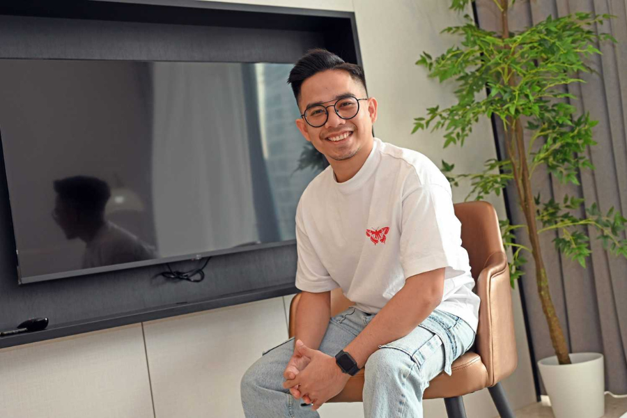 Selepas tiga tahun terbabit sebagai pembuat konten masakan, A'dli melihat kerjaya tersebut memiliki peluang cerah untuk menjana pendapatan.