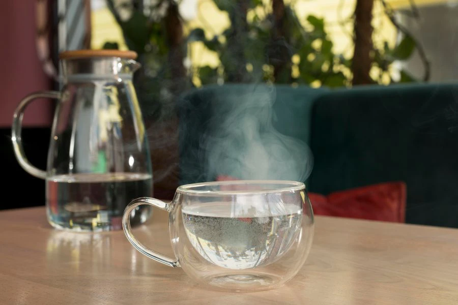 Jangan guna air terlalu panas kerana boleh rosakkan baju.