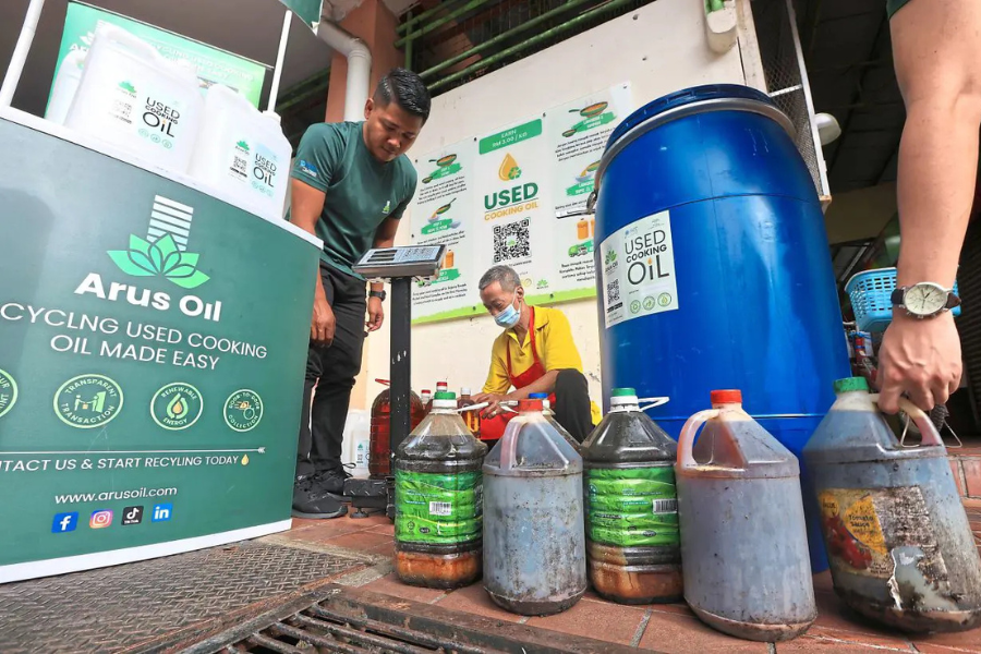 Kaedah pengumpulan minyak secara door-to-door memudahkan pengguna.