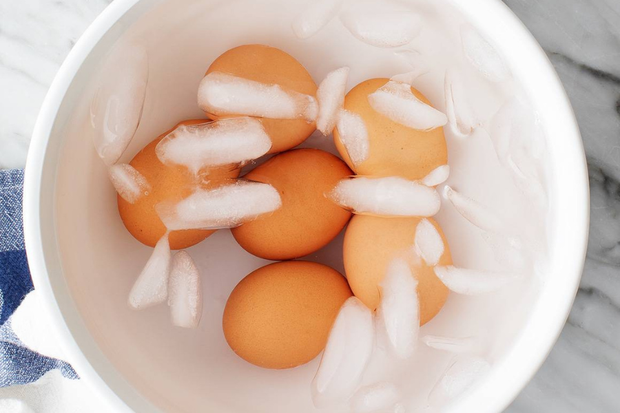 Guna kaedah rendam dalam air sejuk.