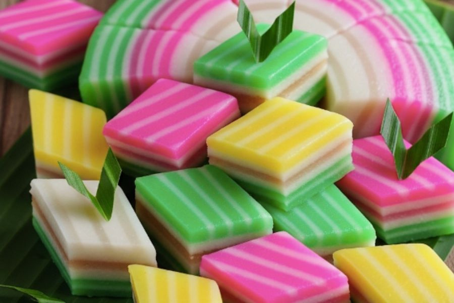 Kuih lapis dikaitkan dengan simbol perpaduan.