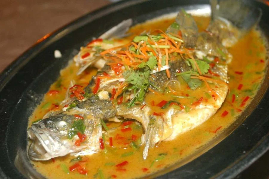 Masakan ikan stim membantu memudahkan pencernaan dan proses pemulihan bersalin.