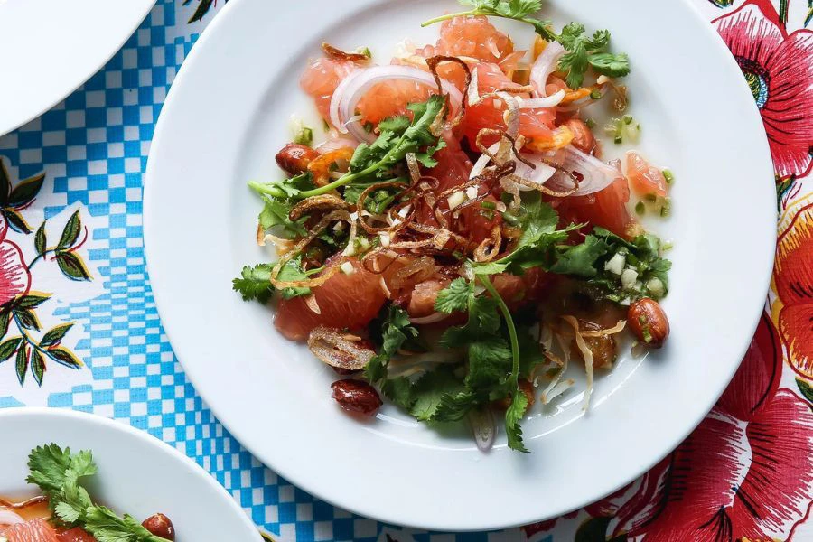 Kombinasi rasa masam manis pedas memang membuatkan ramai yang terliur.