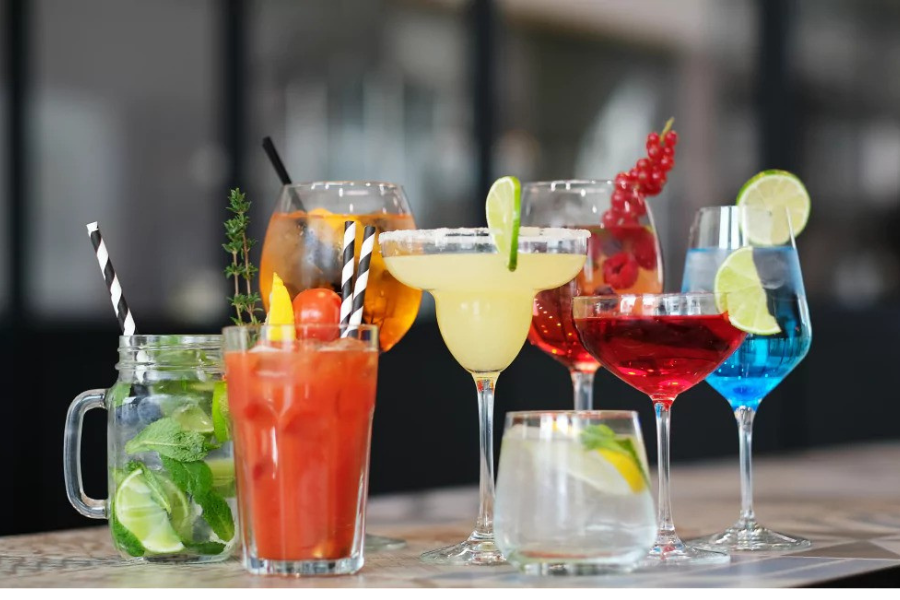 Makanan dan Minuman Beralkohol.