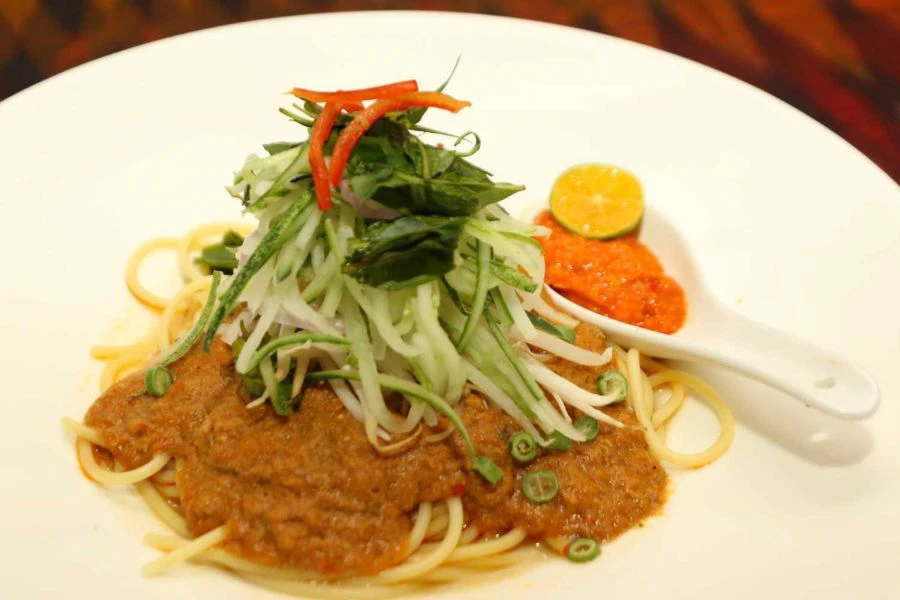 Laksa Johor lebih unik kerana menggunakan mi spaghetti.