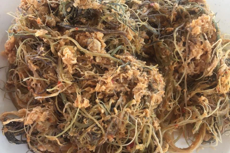 Kerabu rumpai laut ini sangat enak jika penyediaan masak dengan betul.