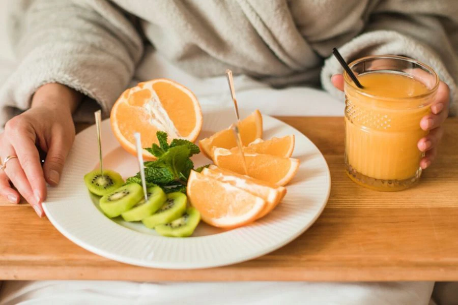 Jika ingin menikmati buah pada waktu pagi pilih yang rendah asid.