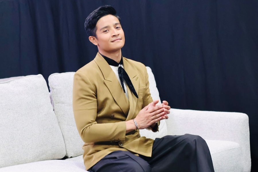 Afieq Shazwan mengamalkan minum air limau suam atau lemon madu untuk menjaga suaranya.