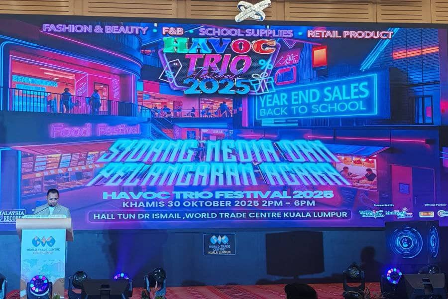 Acara ini turut memperkenalkan program islamik.