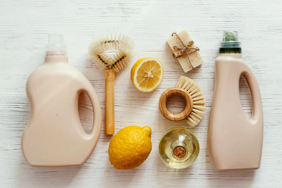 Penggunaan bahan lain seperti lemon juga sesuai dijadikan sebagai bahan pencuci pinggan.