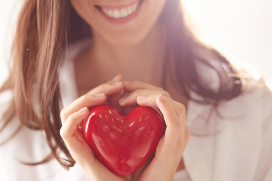 Khasiat ekstrak daun durian belanda membantu menurunkan tekanan darah dan kadar kolestrol. 