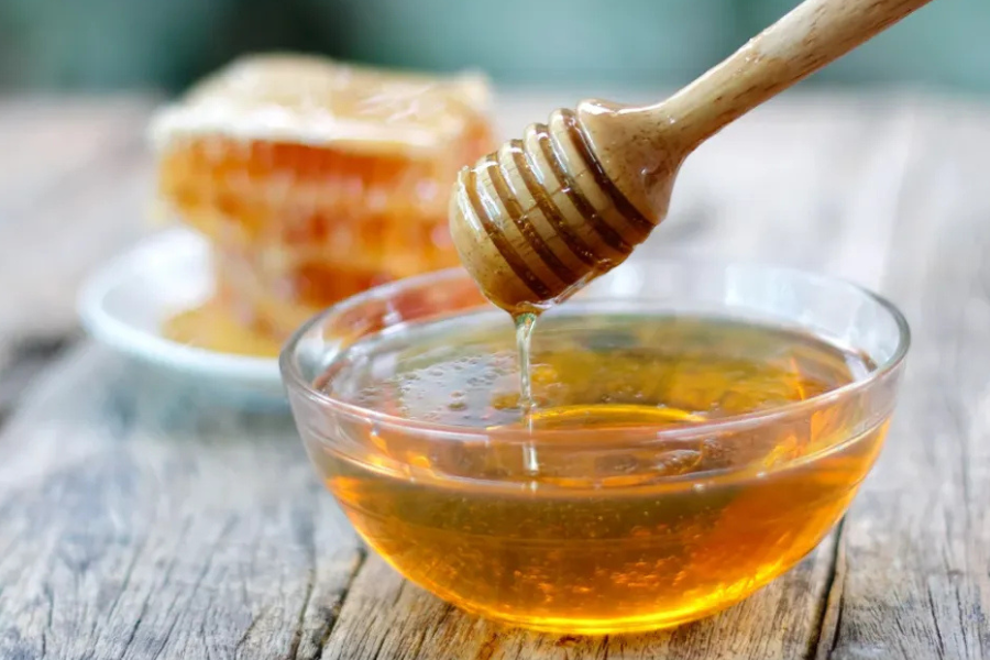 Madu boleh kekal sehingga ratusan tahun.