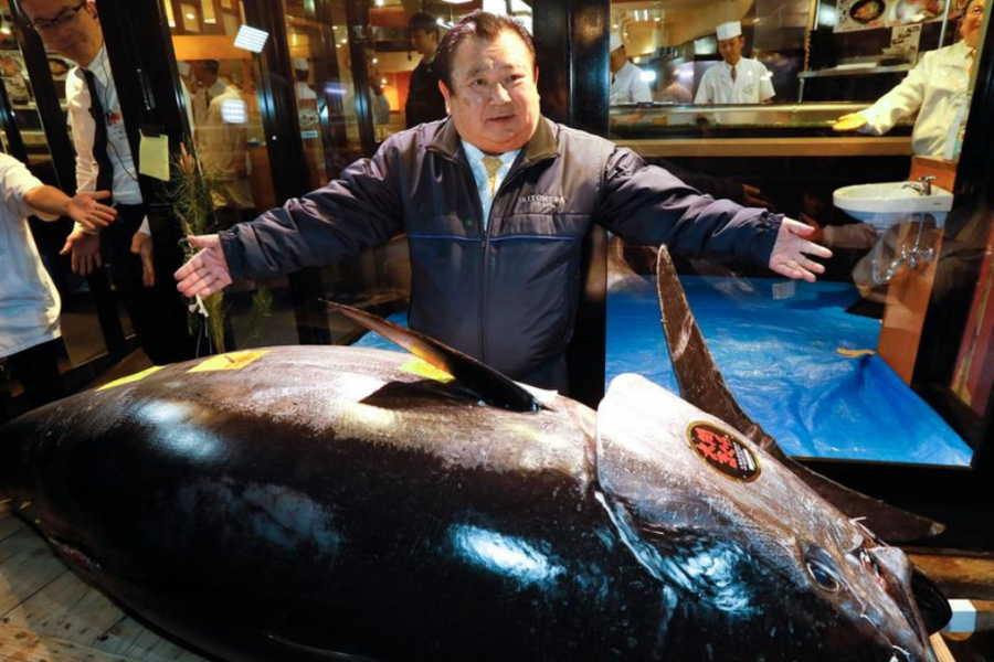 Pemilik restoran sushi Sushizanmai, Kiyoshi Kimura pernah pegang rekod sebagai pembida tuna paling mahal.
