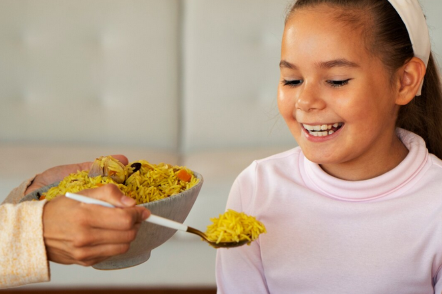 Penting untuk hidangkan menu berkhasiat bagi memastikan anak kekal bertenaga.