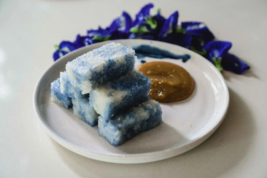 Kuih pulut tetal kini menjadi warisan makanan yang hampir pupus.