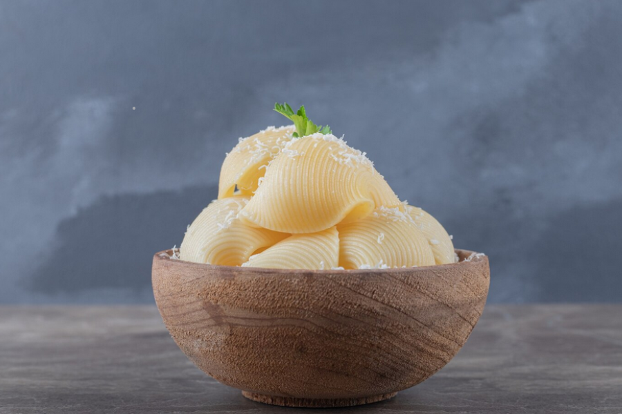 Mentega asli kaya dengan vitamin larut lemak seperti A, D, E, dan K.