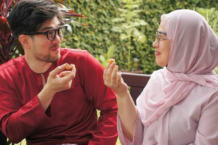 Sugar And I diusahakan Ilyas bersama adiknya Sharifah Nur Ilisa.