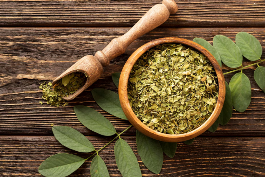 Daun kelor turut dikenali sebagai pokok ajaib kerana khasiat dalam membantu kesihatan mental wanita.