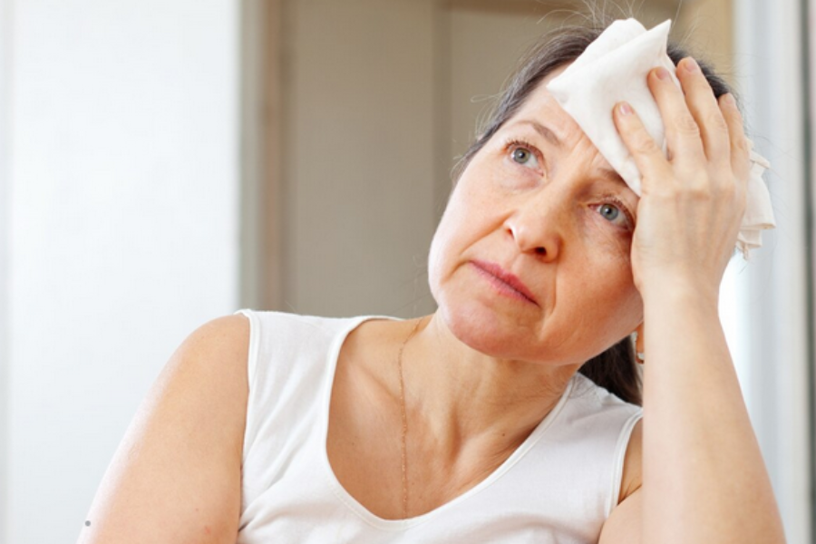 Gangguan hot flush boleh menyebabkan keletihan dan hilang daya fokus. 