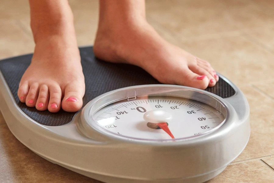 Limau kasturi mengandungi rendah kalori yang membantu proses pembakaran lemak.