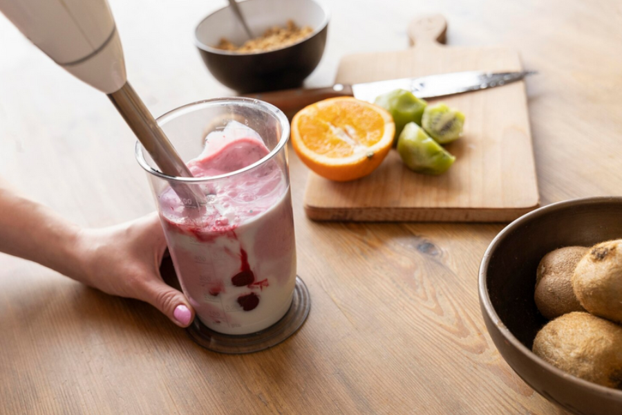 Smoothie juga elok untuk warga emas.