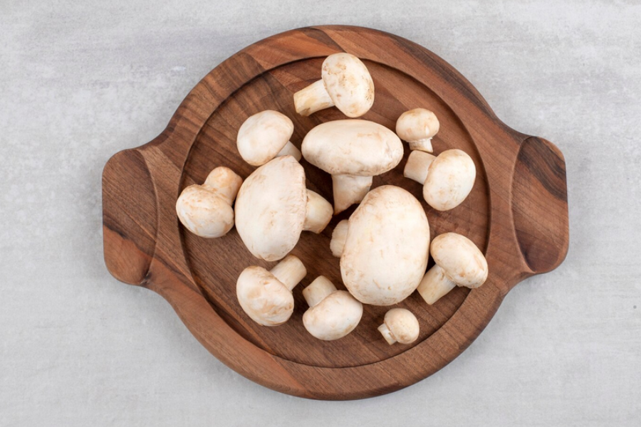 Cendawan butang kaya dengan sumber serat.