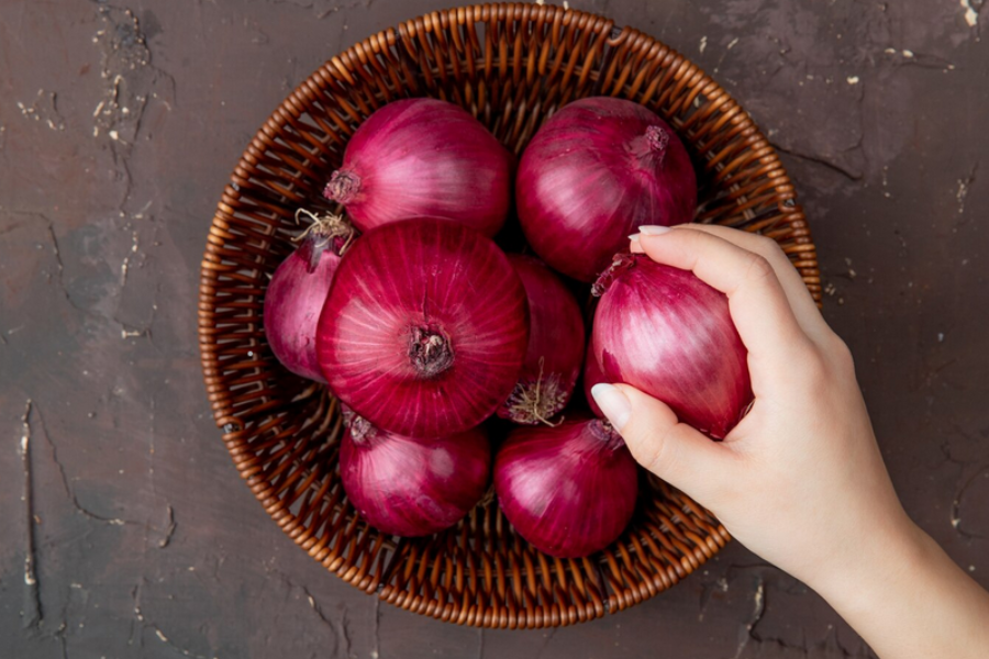 Bawang goreng bersaiz sederhana lebih sesuai dijadikan bawang goreng. 