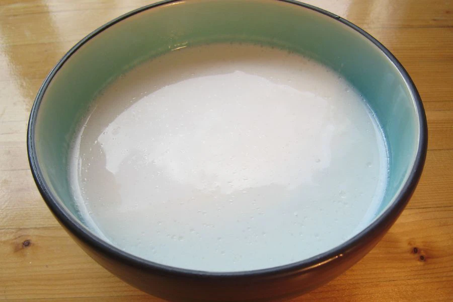 Tekstur santan yang berketul tidak semestinya rosak.