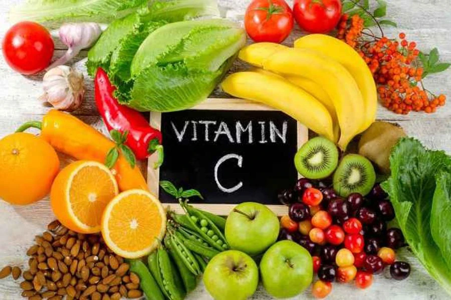 Buah-buahan yang mengandungi vitamin C berfungsi menguatkan sistem imun badan.