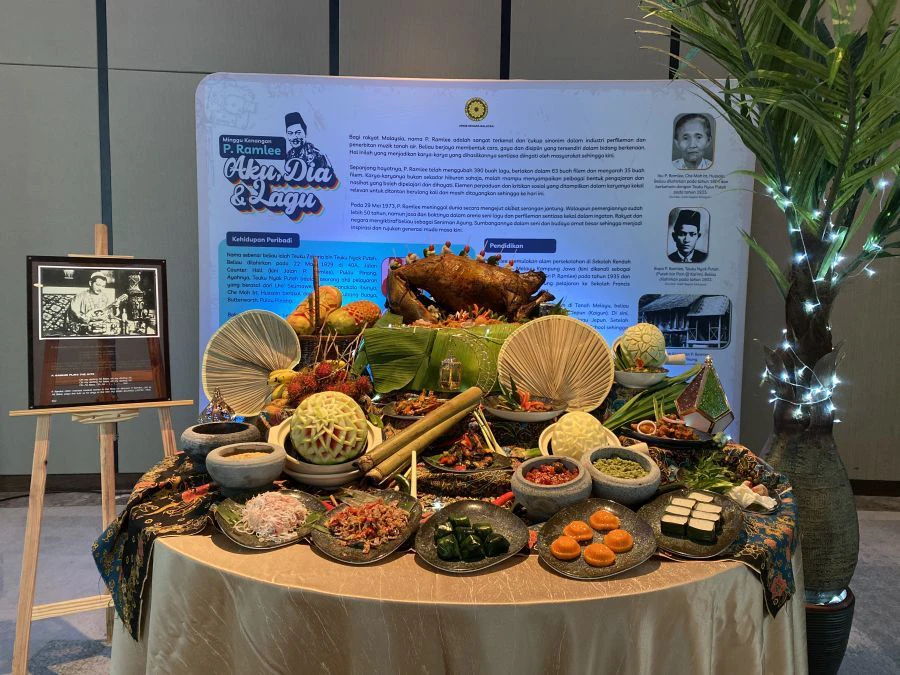 Bufet Ramadan Holiday Inn, Bangsar unik dengan tema Rentak Rasa P. Ramlee.