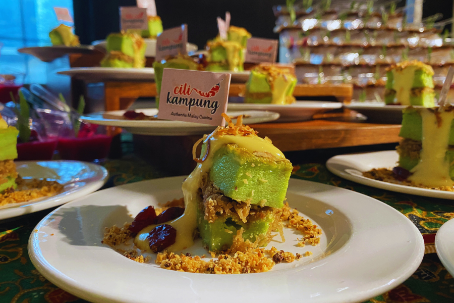 Cili Kampung merancang perkembangan strategi perniagaan lebih efektif.