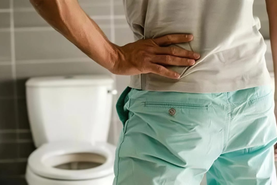 Air rendaman kurma melancarkan sistem pencernaan kerana kaya dengan kandungan serat larut dan tidak larut.