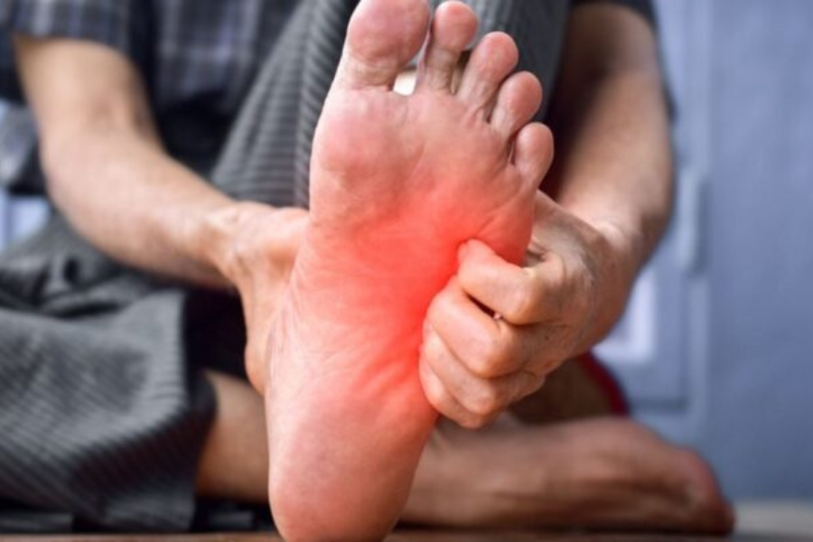 Kandungan serat, asid amino dan kalium dalam air rendaman kurma sangat baik untuk membantu menguatkan sistem saraf.