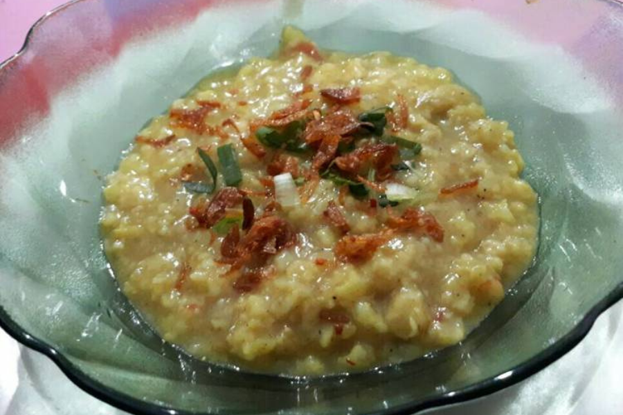 Bubur gandum daging warisan keluarganya merupakan menu kegemaran Altimet ketika Ramadan.