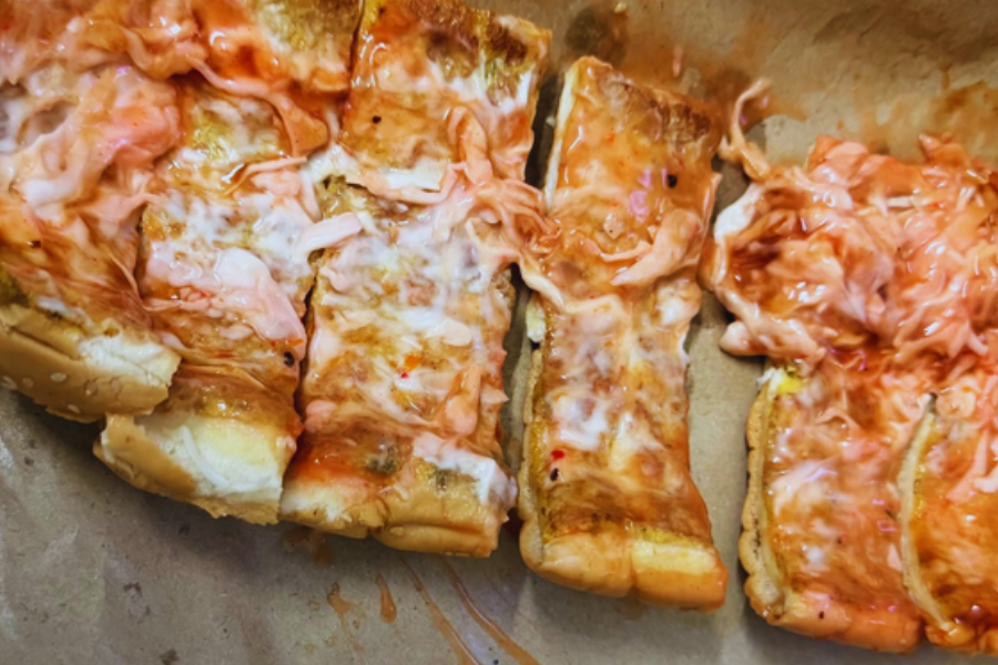 Terpinga-pinga tengok makanan cantik diluar, tapi bila dibuka inti ghaib.