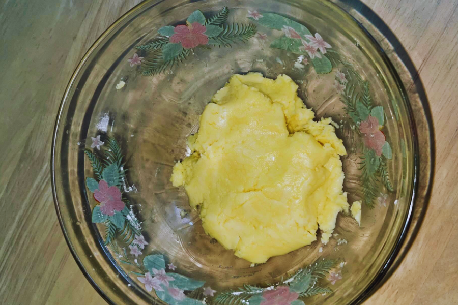 Resipi menggunakan unsalted butter dan susu tepung.