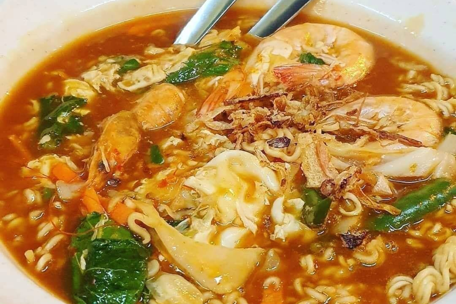 Elakkan makanan proses dan pilih hidangan yang ringkas, sihat dan jimat.