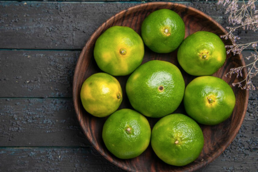 Limau tinggi dengan kandungan vitamin C baik untuk sistem badan melawan penyakit.