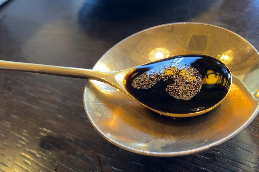 Pengunjung juga boleh menikmati rasa satu sudu besar kopi Barrel-Aged Coffee pada harga sekitar 2,000 yen (RM49.51) hingga 2,200 yen (RM8692.20). Foto - TRIPADVISOR