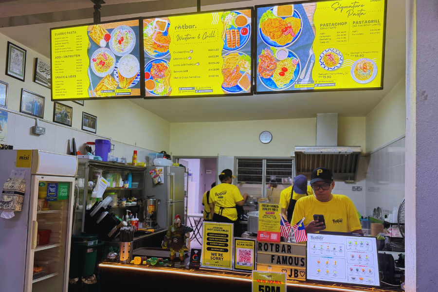 Rotbar Kitchen menitikberatkan kepuasan pelanggan dalam mencari kelainan di medan selera. 