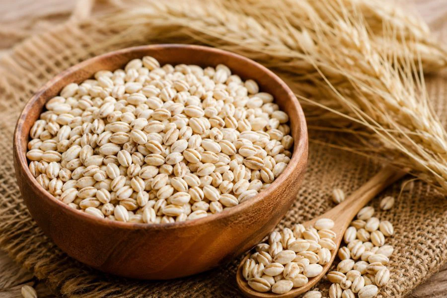Barli kaya dengan serat larut beta-glucan yang membantu memperlahankan penyerapan gula ke dalam darah.